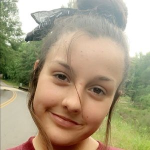 Meet your Posher, Gabriella